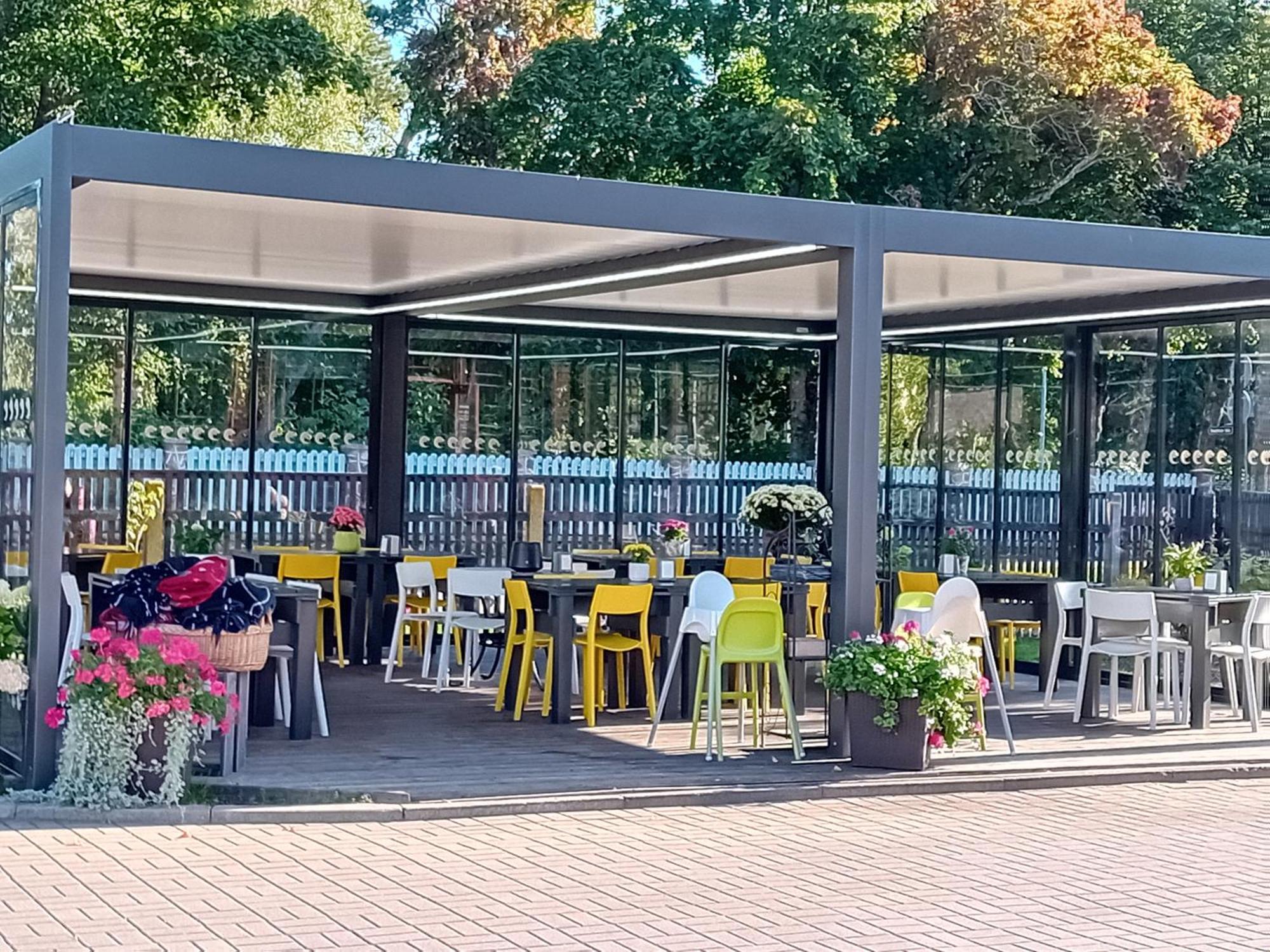 Juras Brize Hotell Ventspils Eksteriør bilde