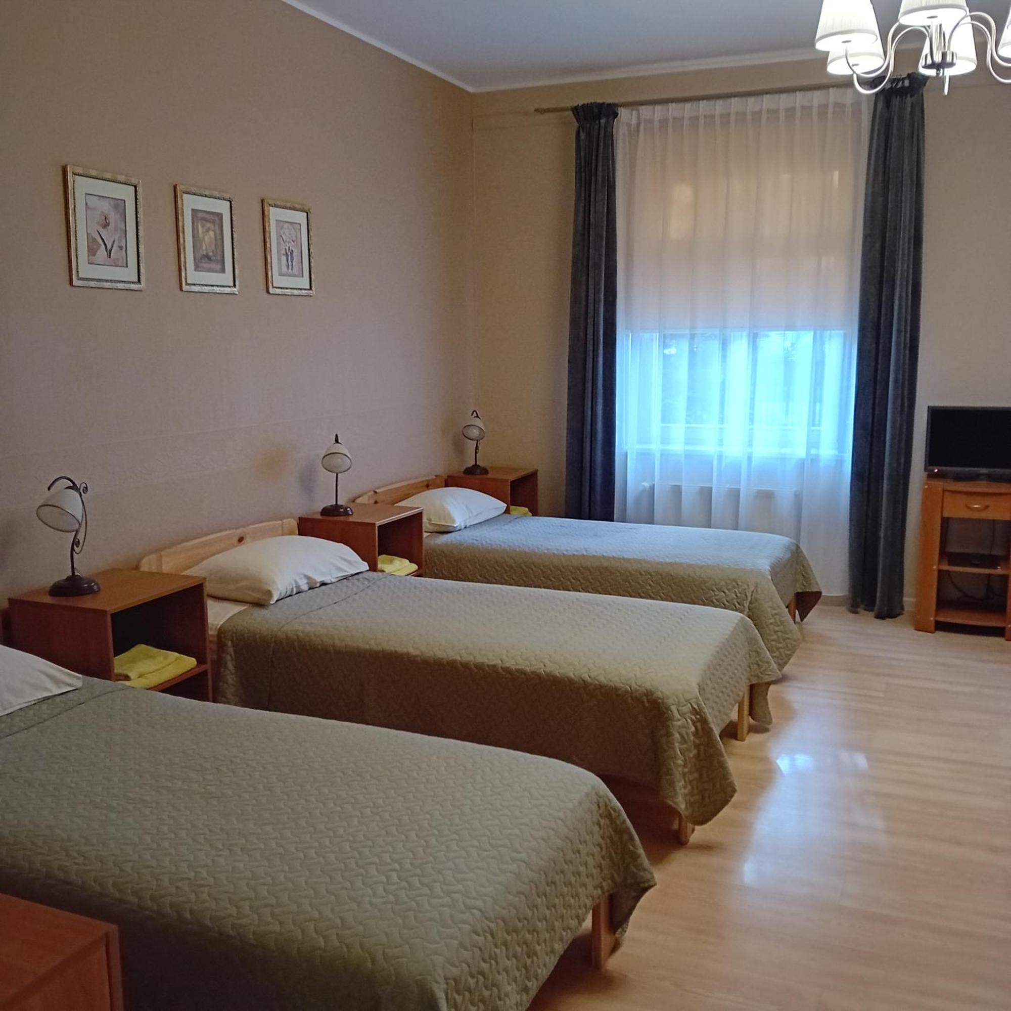 Juras Brize Hotell Ventspils Eksteriør bilde
