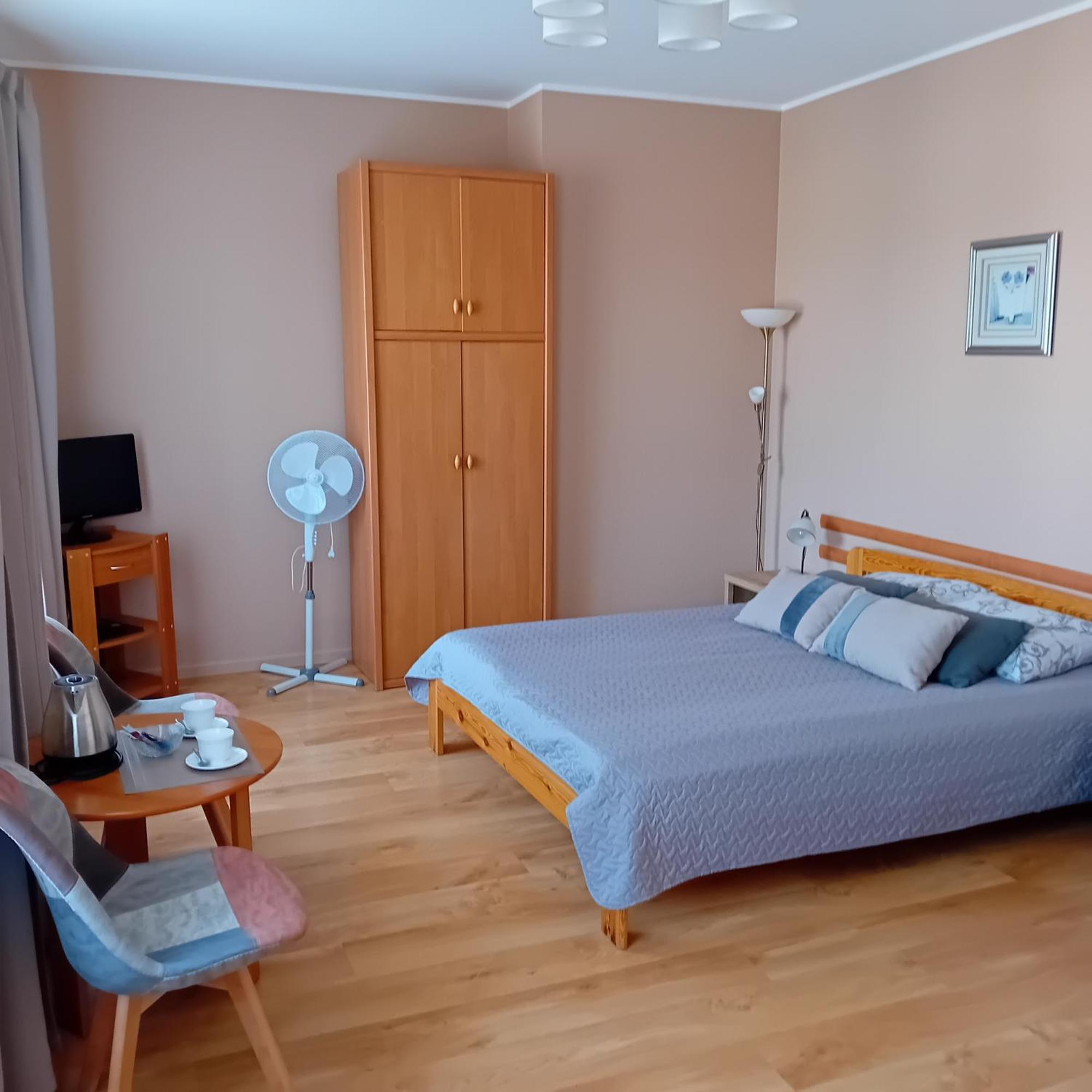 Juras Brize Hotell Ventspils Eksteriør bilde