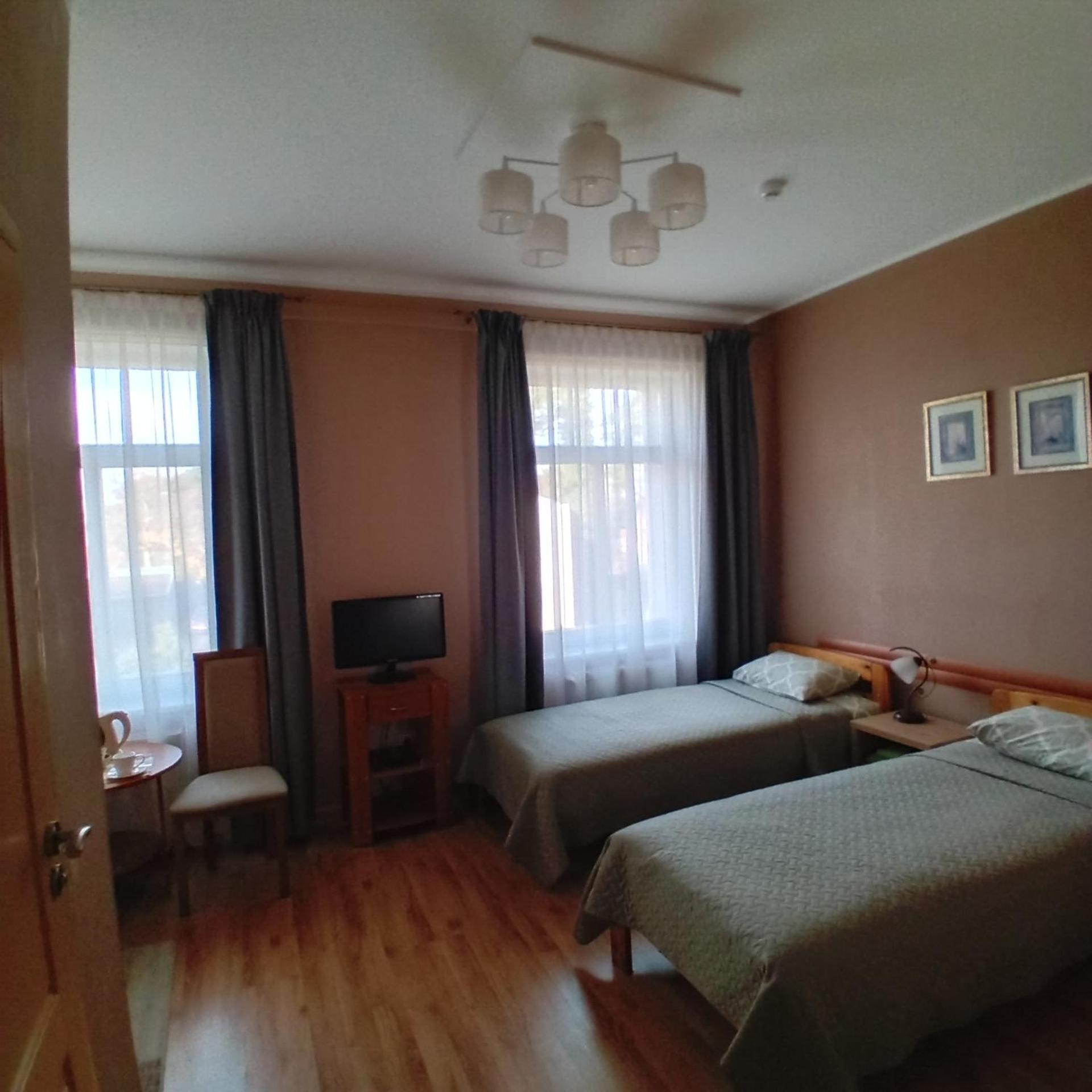 Juras Brize Hotell Ventspils Eksteriør bilde