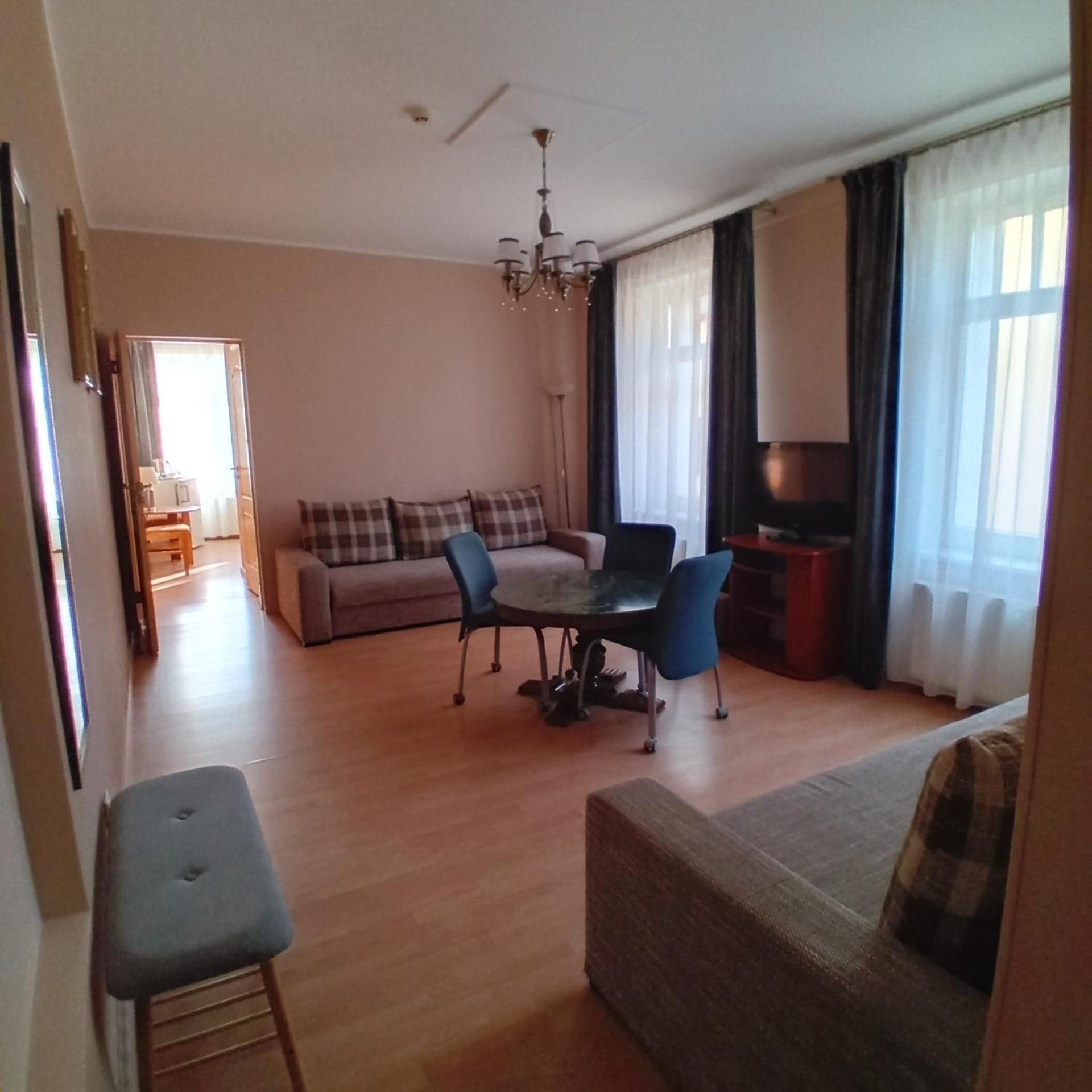 Juras Brize Hotell Ventspils Eksteriør bilde