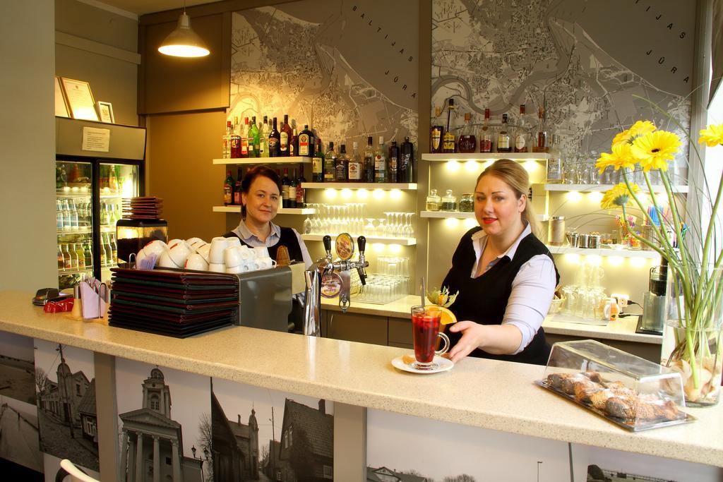 Juras Brize Hotell Ventspils Eksteriør bilde
