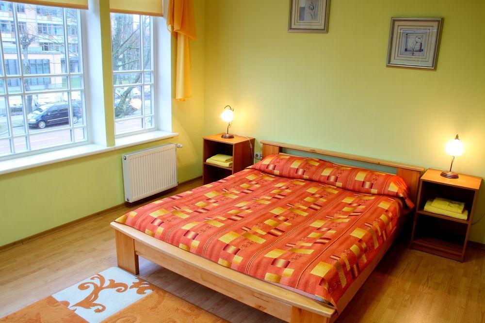 Juras Brize Hotell Ventspils Eksteriør bilde